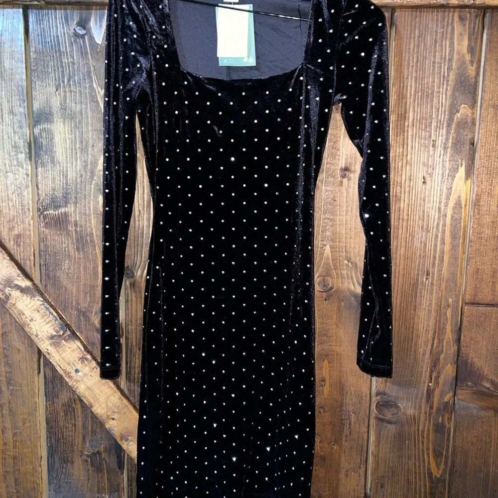 H&M Black Garment - Picture 3 of 5